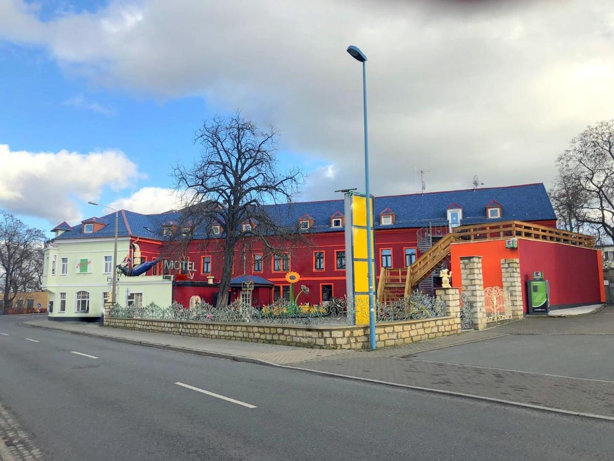 Hotel Eulenspiegel - Das Erlebnishotel In Риза Екстериор снимка