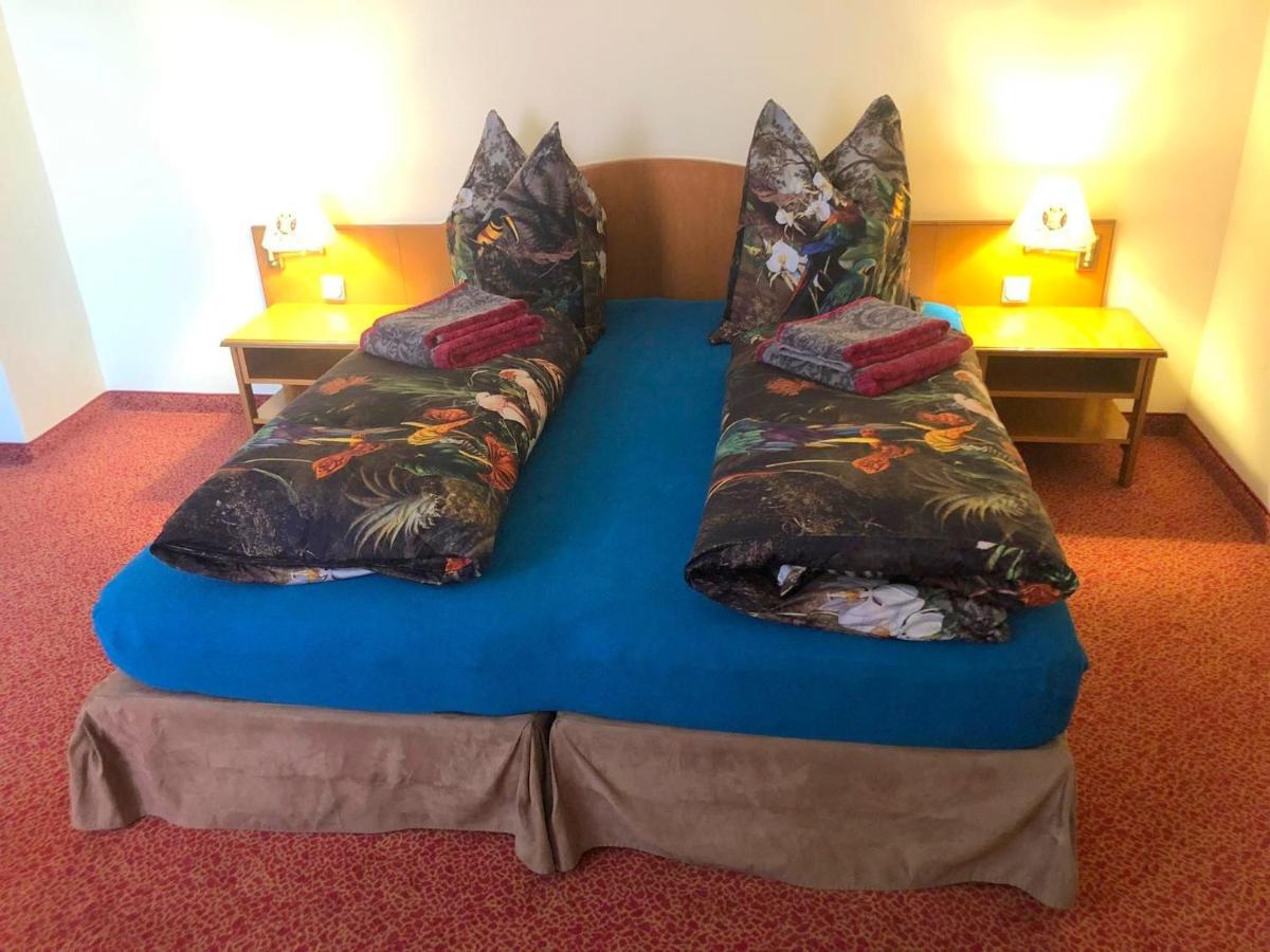 Hotel Eulenspiegel - Das Erlebnishotel In Риза Екстериор снимка