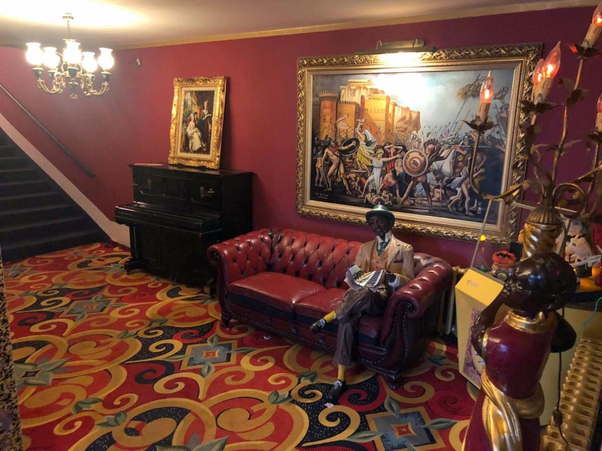 Hotel Eulenspiegel - Das Erlebnishotel In Риза Екстериор снимка