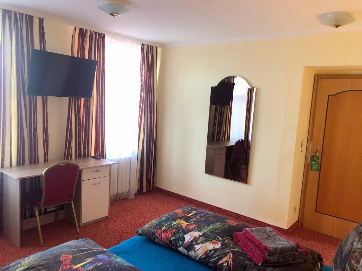 Hotel Eulenspiegel - Das Erlebnishotel In Риза Стая снимка