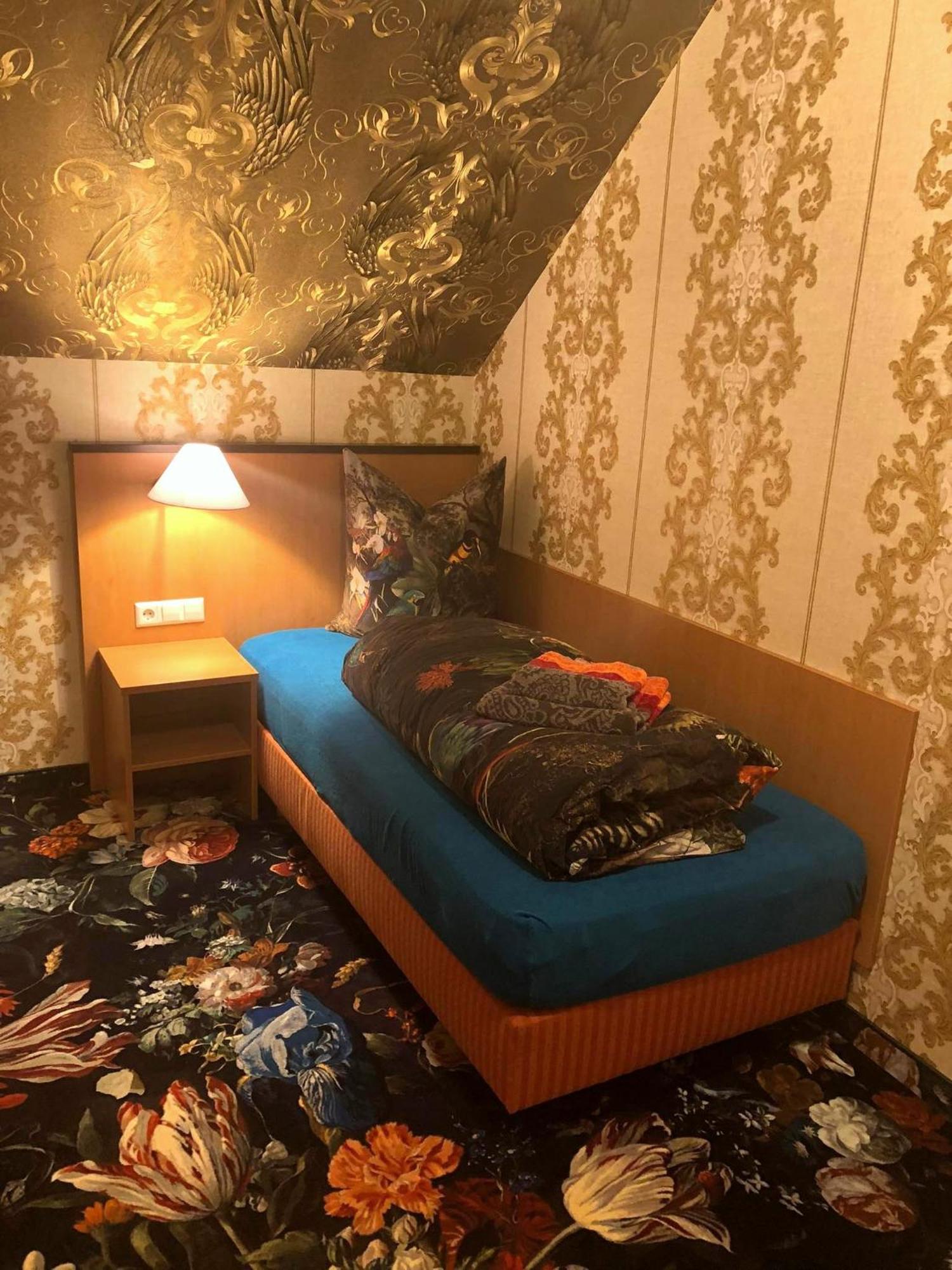 Hotel Eulenspiegel - Das Erlebnishotel In Риза Екстериор снимка